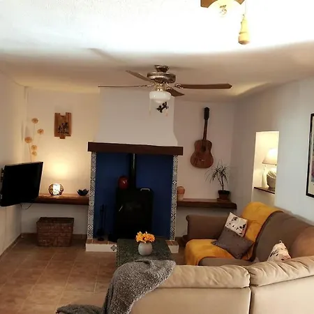 Casa Arriba In Zarra